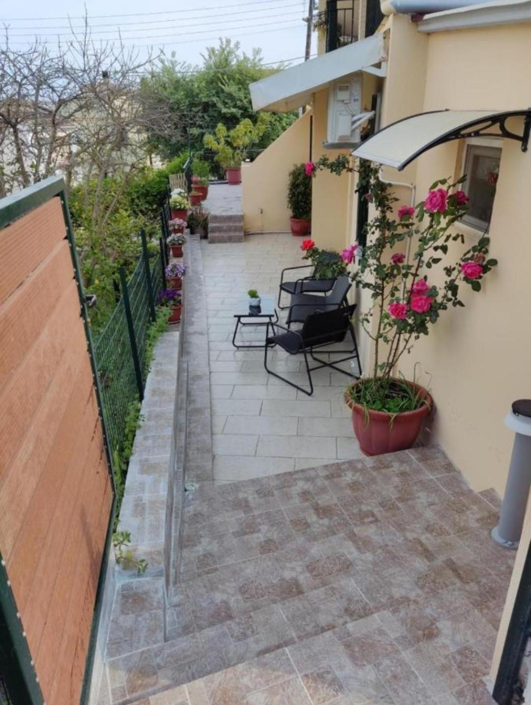 Peters Apartment Corfu (city) Buitenkant foto