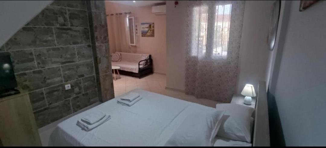 Peters Apartment Corfu (city) Buitenkant foto