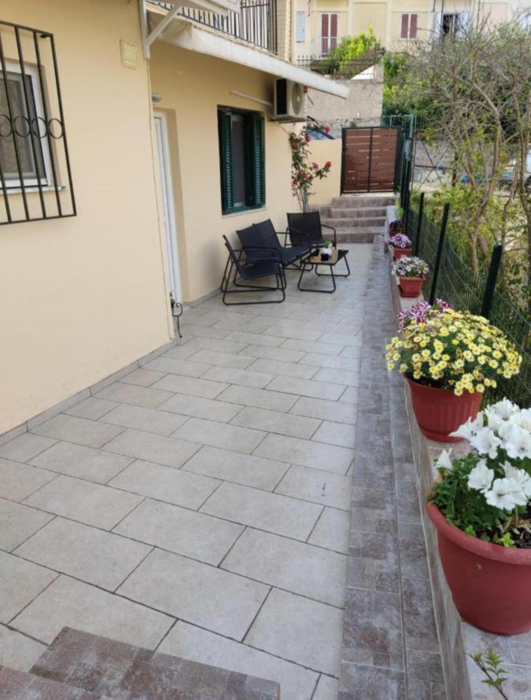 Peters Apartment Corfu (city) Buitenkant foto