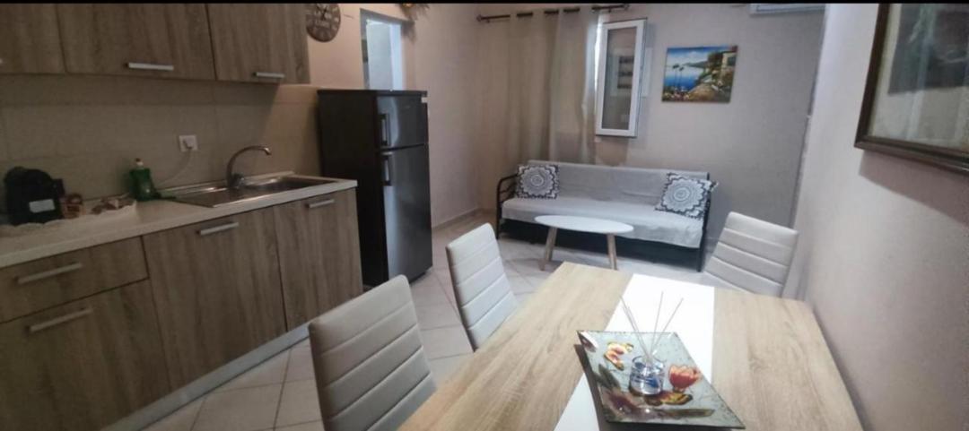 Peters Apartment Corfu (city) Buitenkant foto