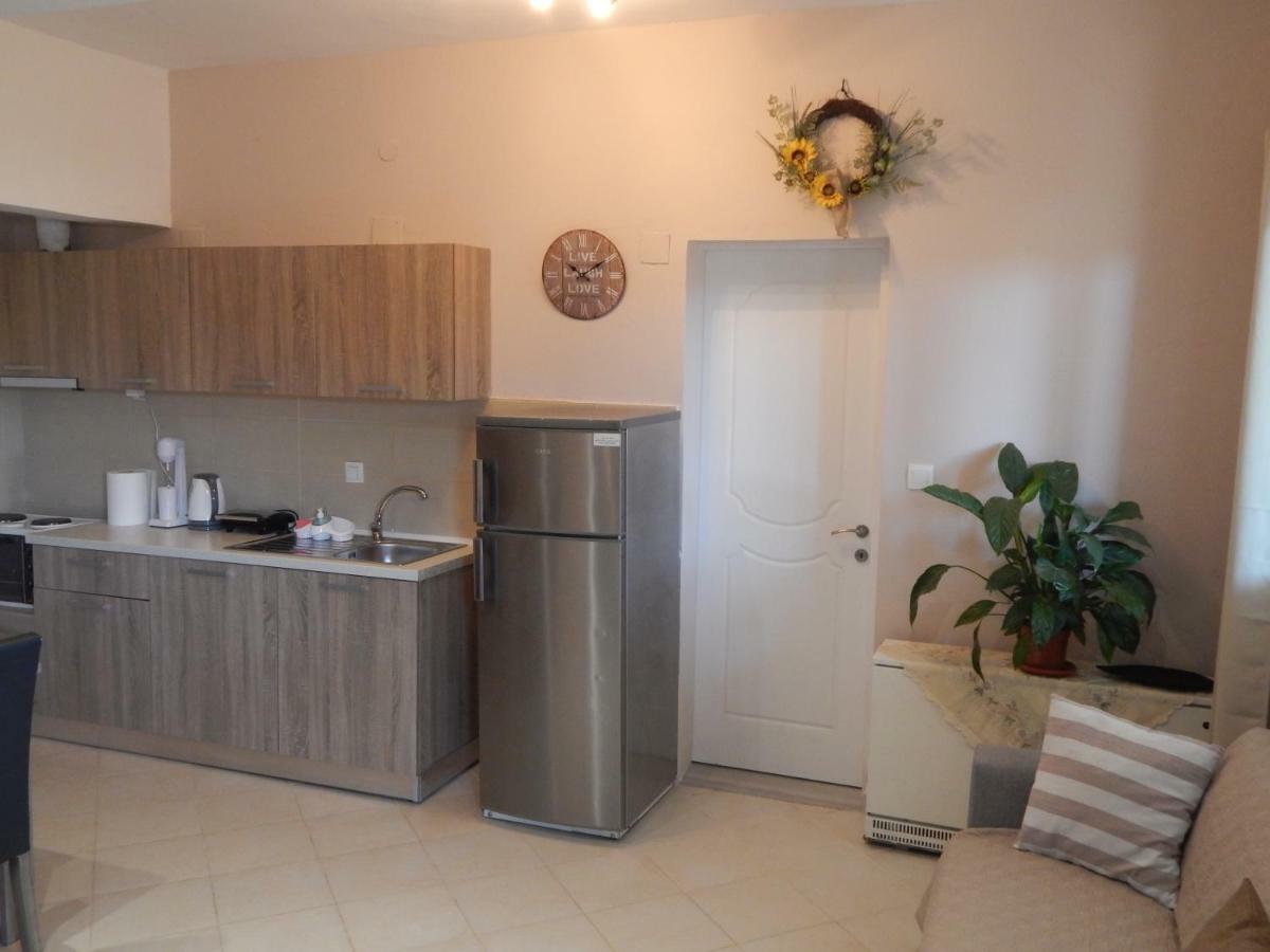 Peters Apartment Corfu (city) Buitenkant foto
