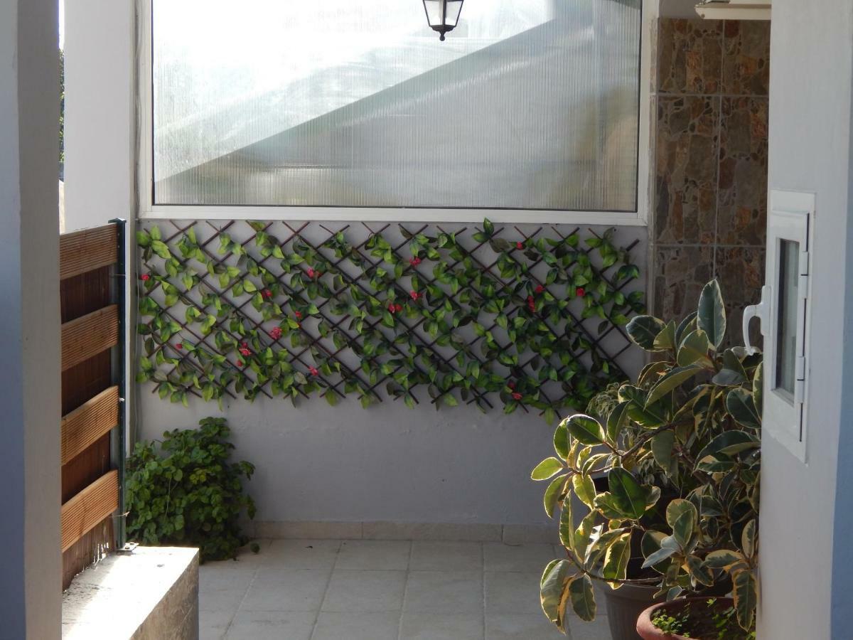 Peters Apartment Corfu (city) Buitenkant foto